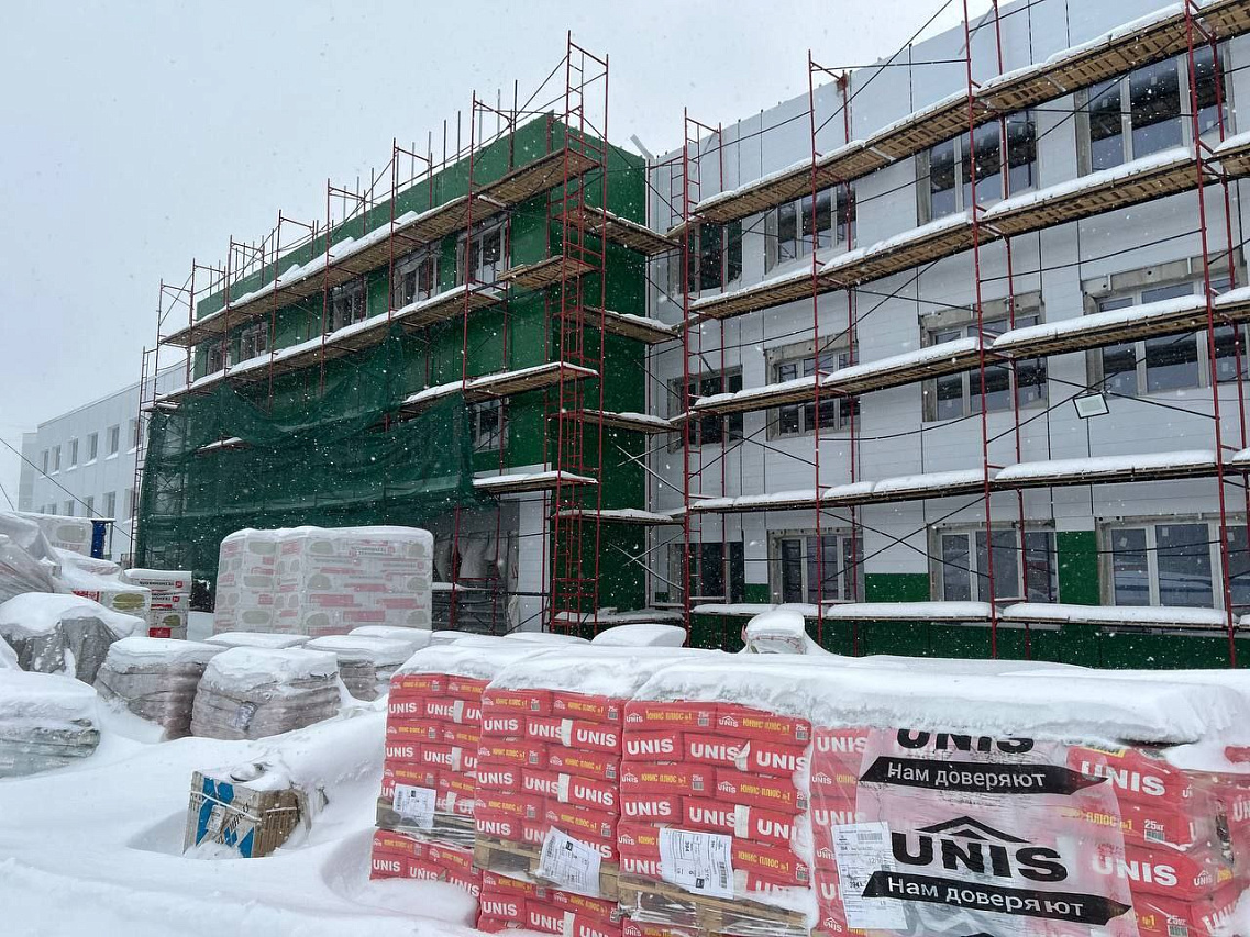 Новая поликлиника в Киселевске готова на 65 процентов